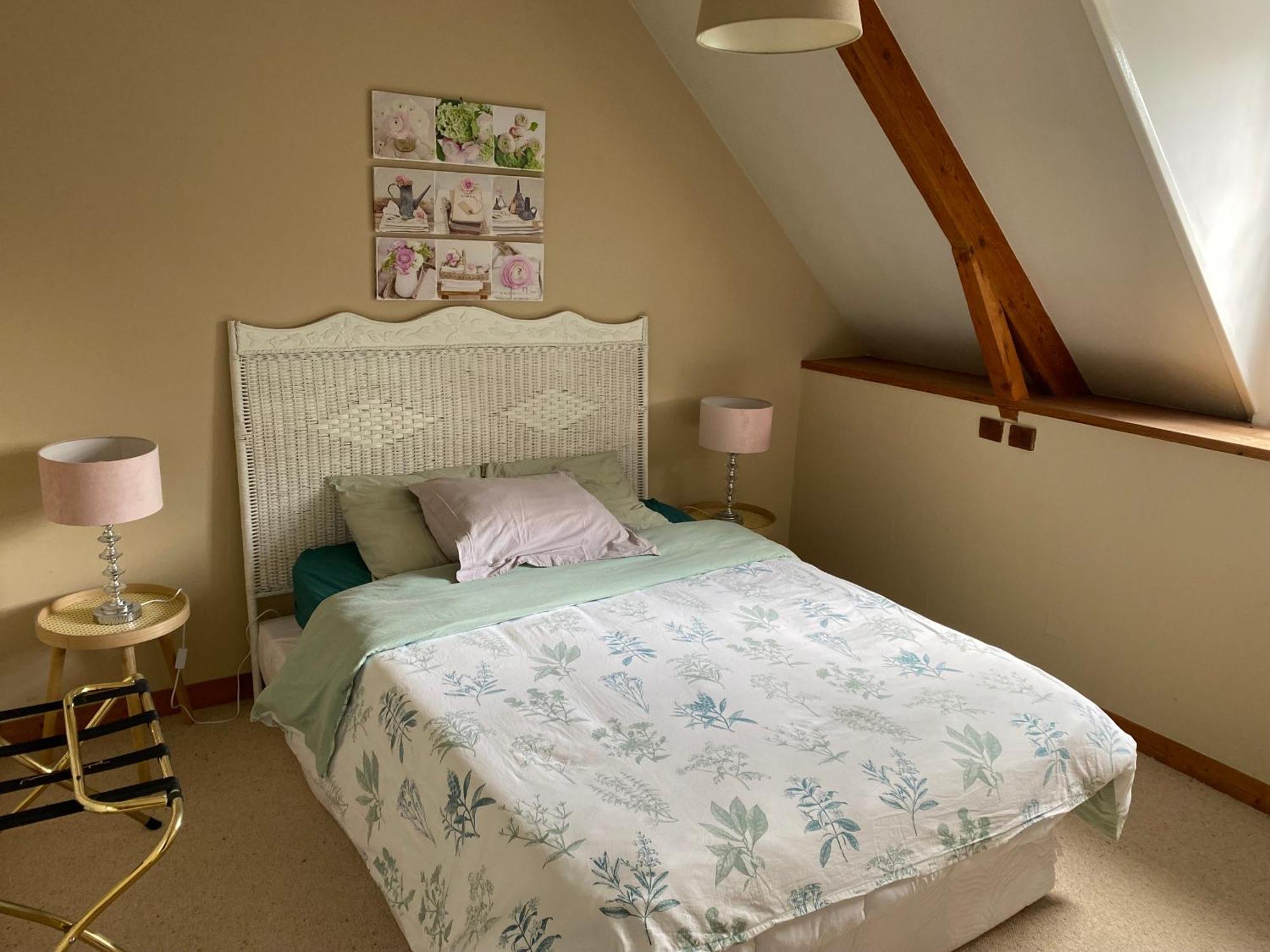 Chambre De Rose - Le Refuge Des Parachutistes - En Bordure Du Marais Neuville-au-Plain Buitenkant foto